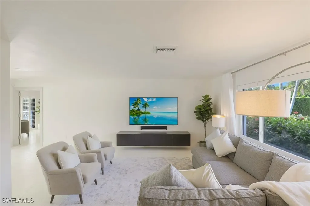 796 Ketch Drive Naples FL 34103