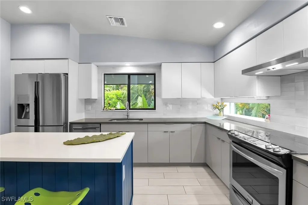 111 S Bahama Avenue Marco Island FL 34145