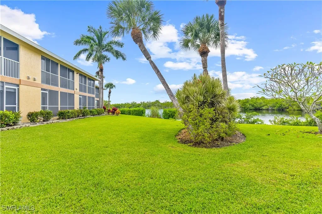 1295 Mainsail Drive Naples FL 34114