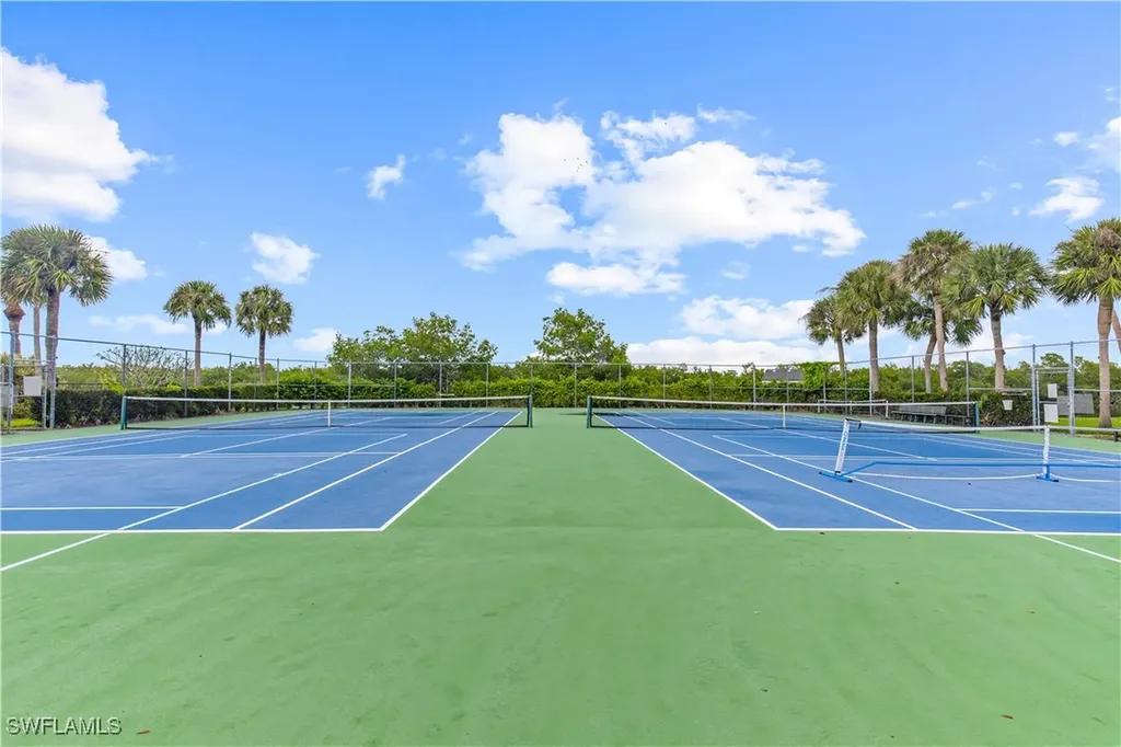 1295 Mainsail Drive Naples FL 34114