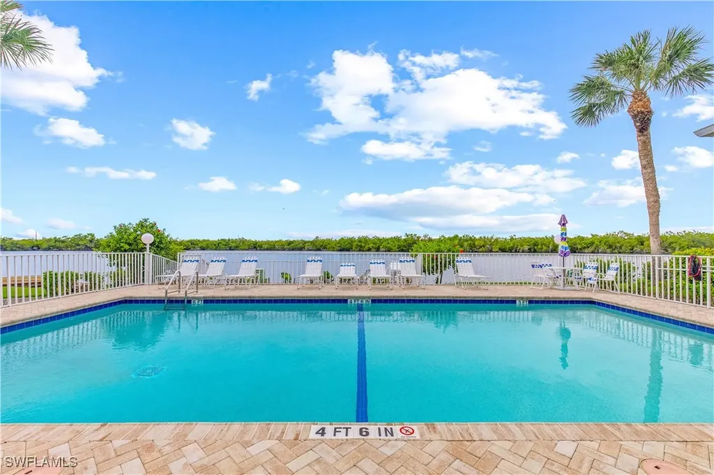1295 Mainsail Drive Naples FL 34114