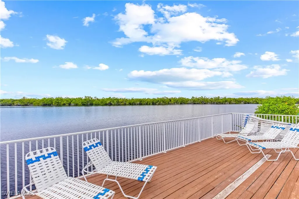 1295 Mainsail Drive Naples FL 34114