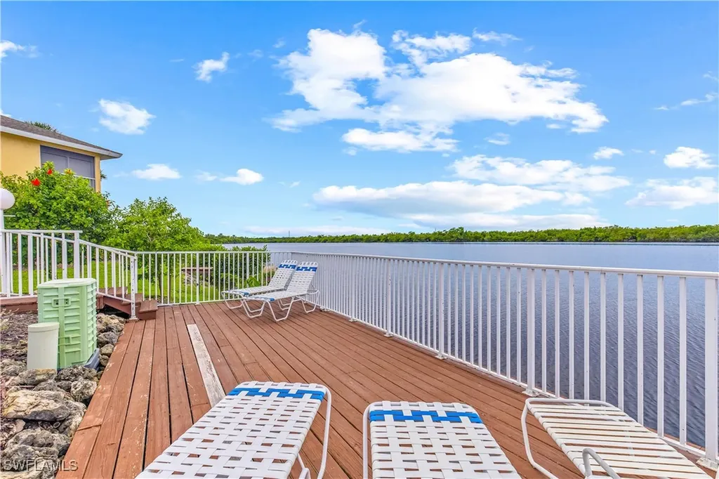 1295 Mainsail Drive Naples FL 34114