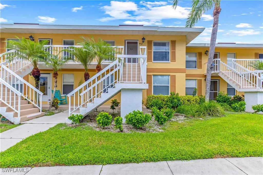 1295 Mainsail Drive Naples FL 34114
