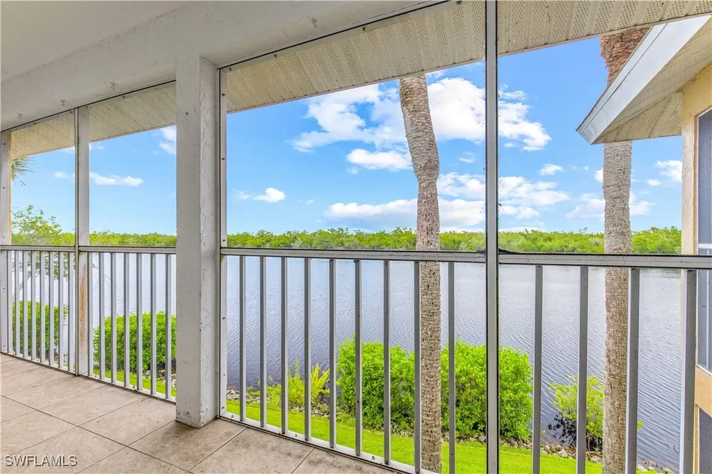 1295 Mainsail Drive Naples FL 34114