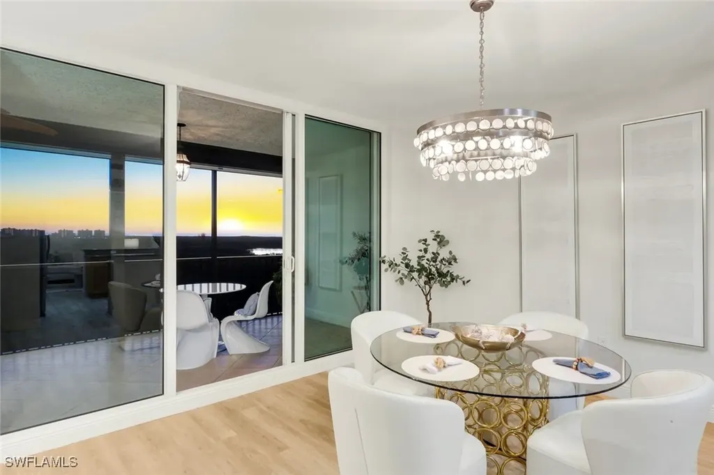 455 Cove Tower Drive Naples FL 34110
