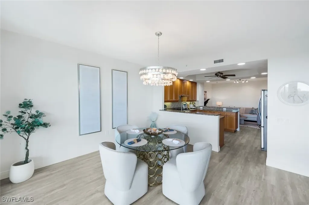 455 Cove Tower Drive Naples FL 34110