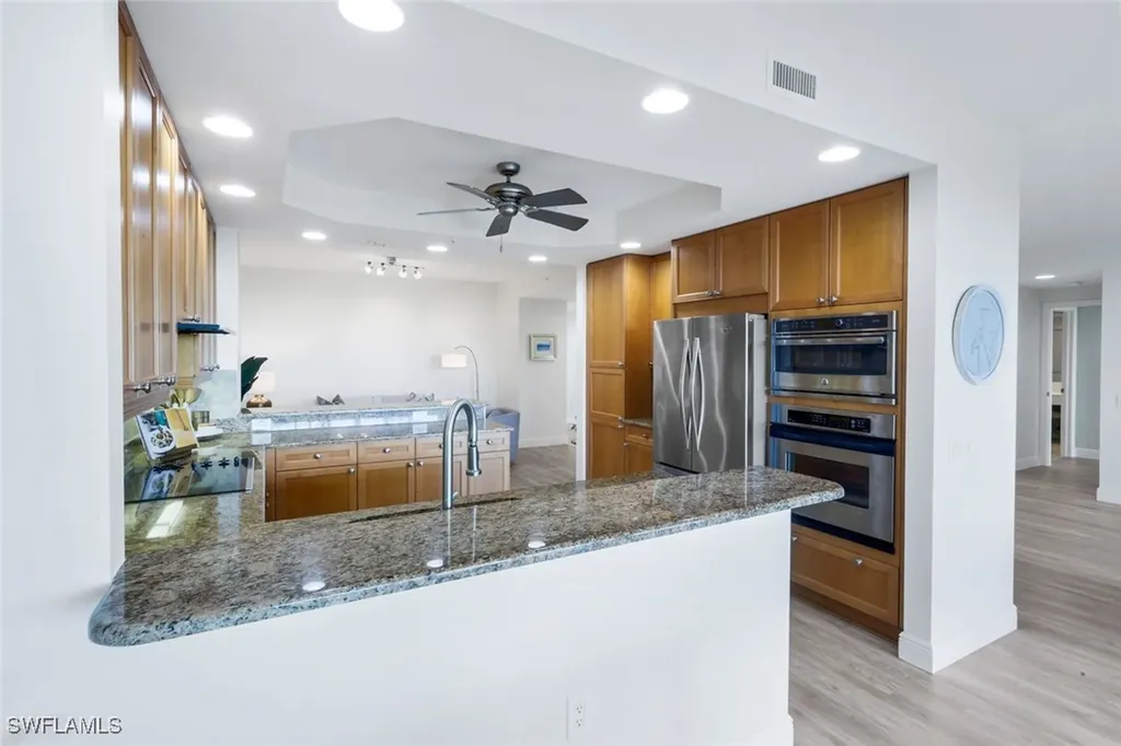455 Cove Tower Drive Naples FL 34110