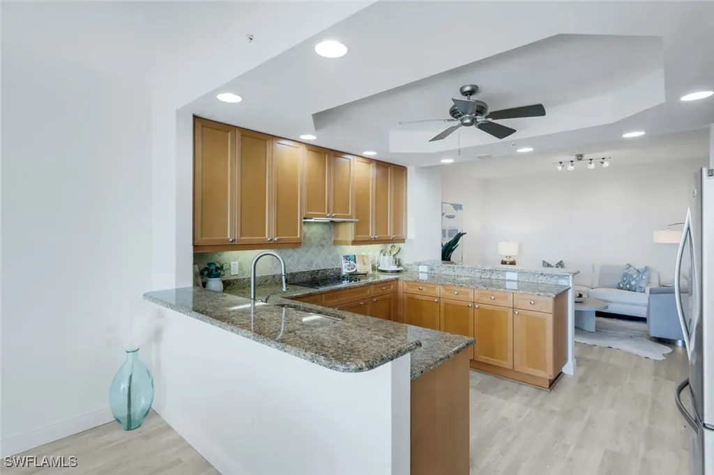 455 Cove Tower Drive Naples FL 34110
