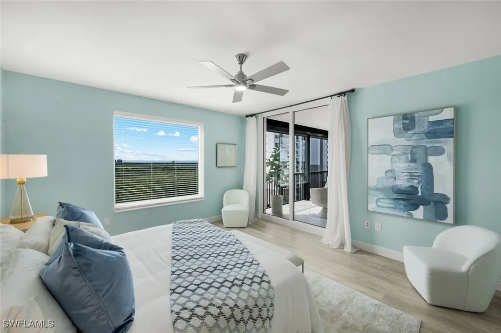 455 Cove Tower Drive Naples FL 34110