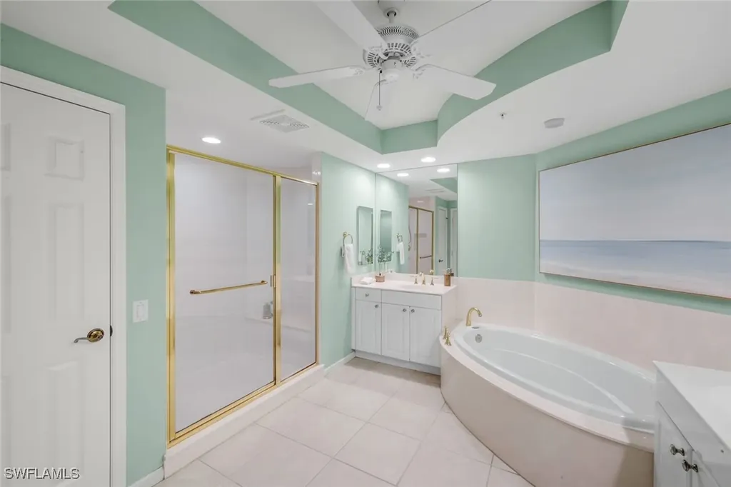 455 Cove Tower Drive Naples FL 34110
