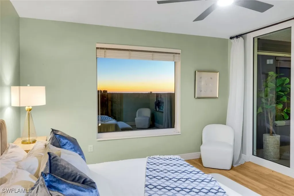 455 Cove Tower Drive Naples FL 34110