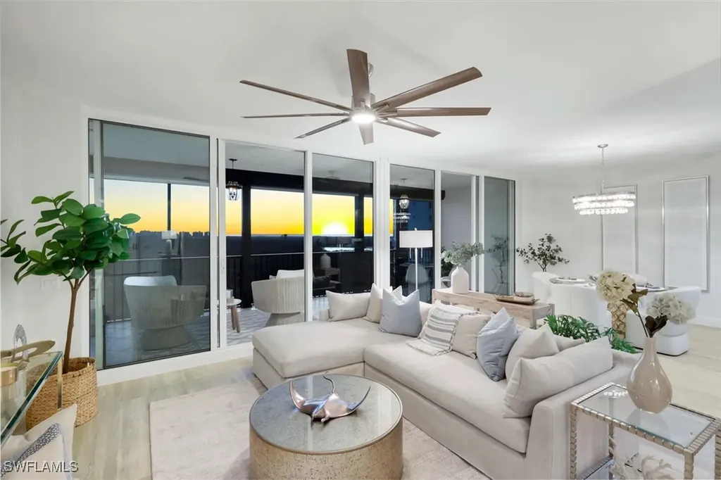 455 Cove Tower Drive Naples FL 34110