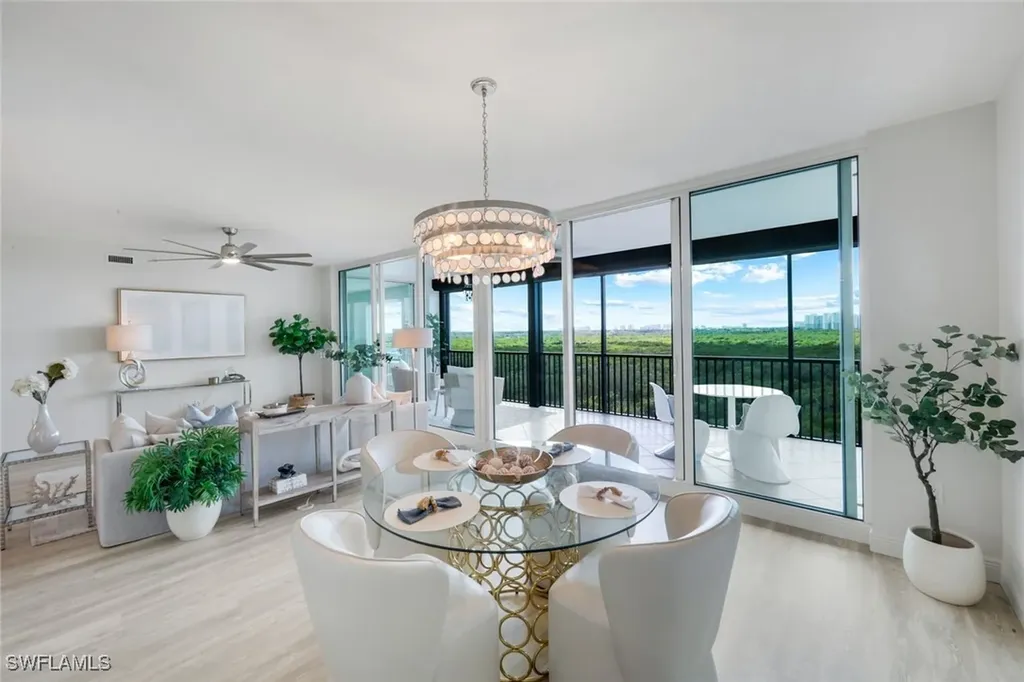 455 Cove Tower Drive Naples FL 34110