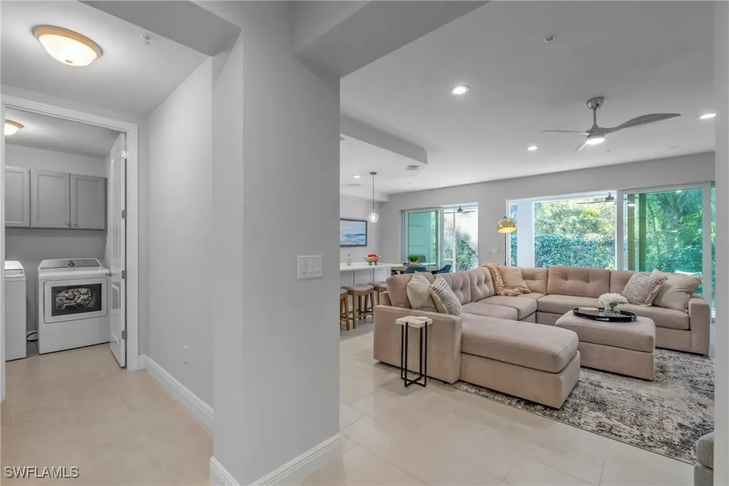 2640 Seychelles Circle Naples FL 34112