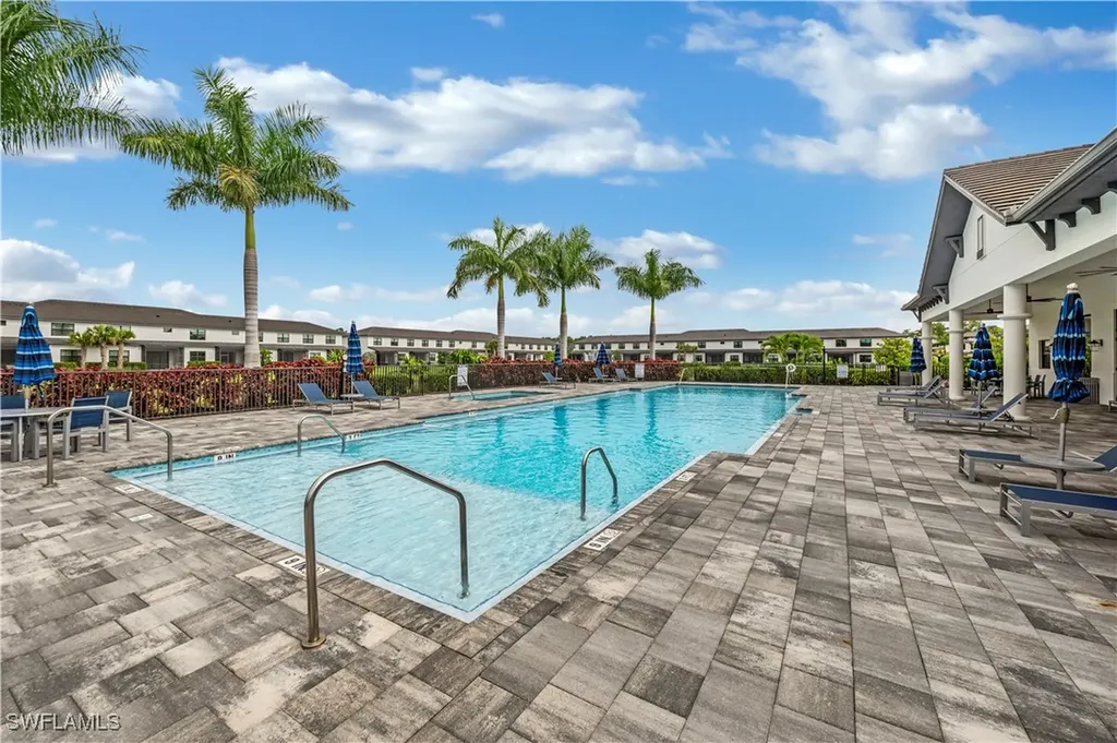 7549 Carnegie Way Naples FL 34119