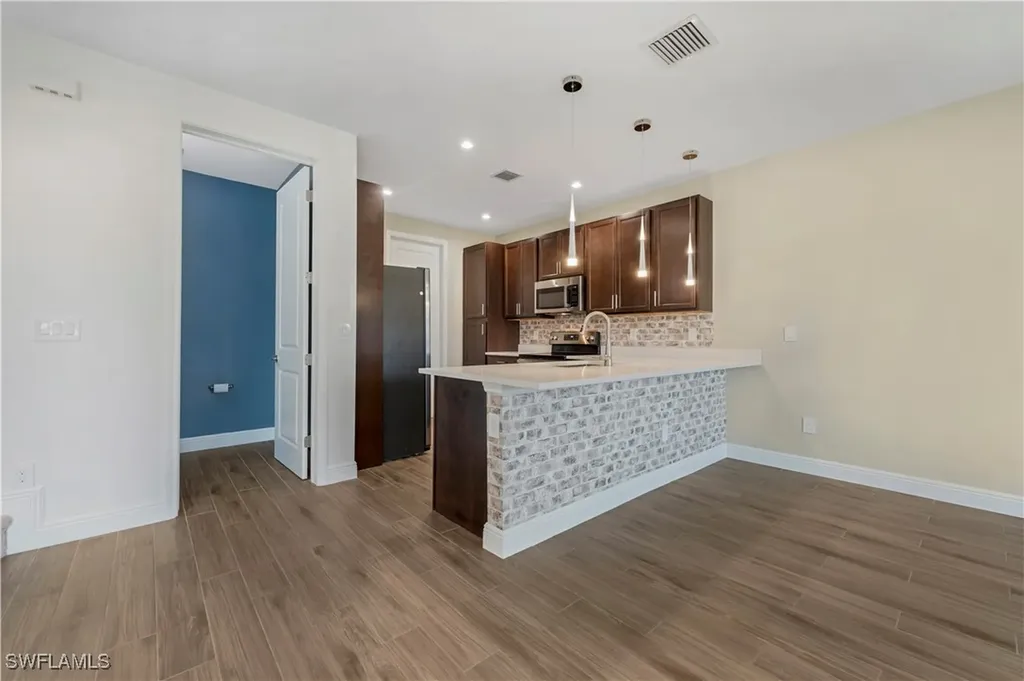 7549 Carnegie Way Naples FL 34119
