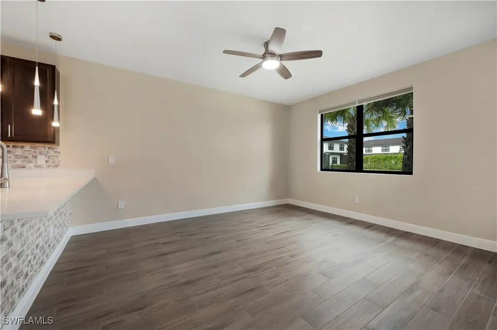 7549 Carnegie Way Naples FL 34119