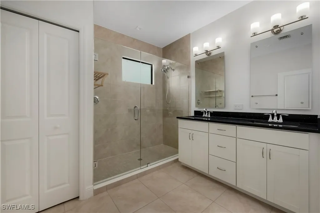 7549 Carnegie Way Naples FL 34119