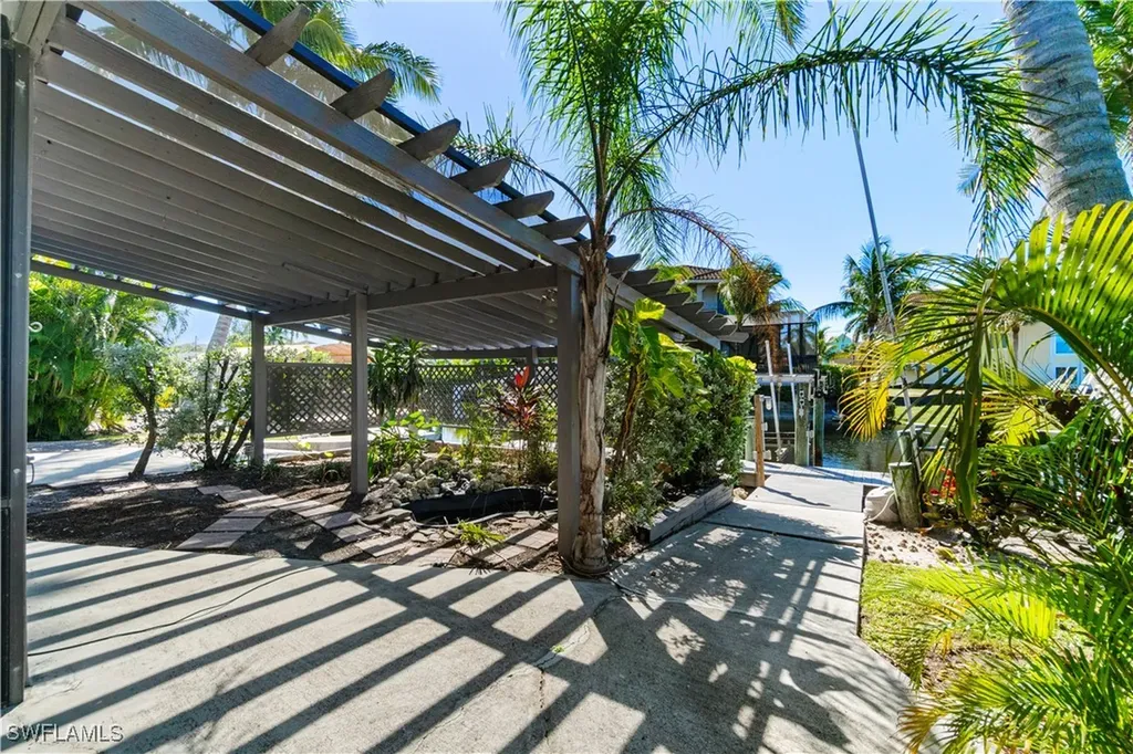 27189 Gasparilla Drive Bonita Springs FL 34135