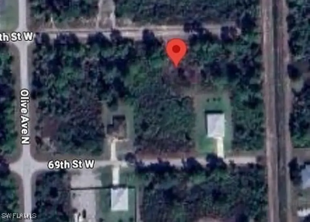 3105 70th Street W Lehigh Acres FL 33971