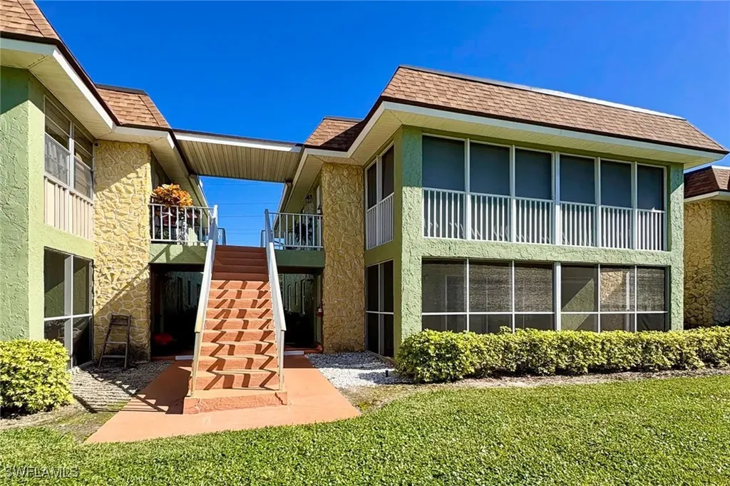 1400 Pompei Lane Naples FL 34103