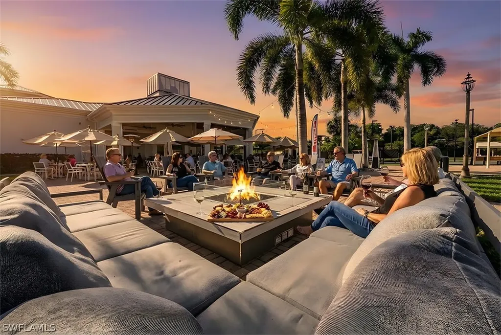 2421 Ravenna Boulevard Naples FL 34109