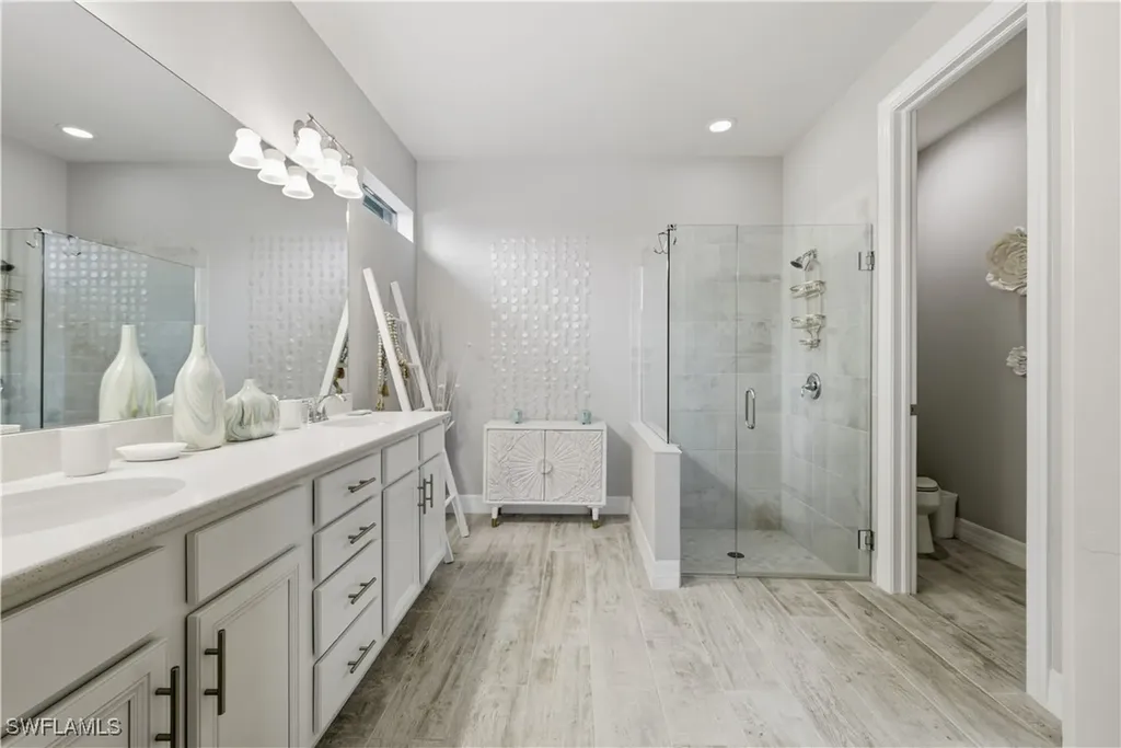 7209 Wilton Drive Naples FL 34109