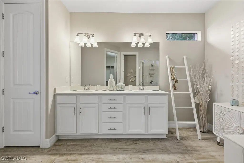 7209 Wilton Drive Naples FL 34109