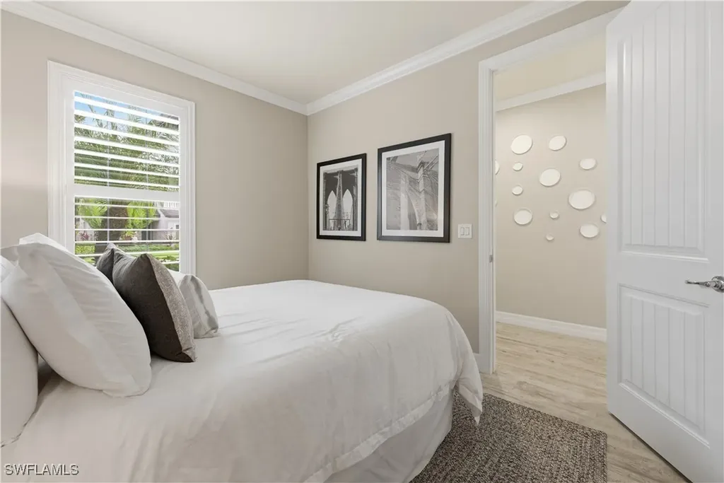 7209 Wilton Drive Naples FL 34109