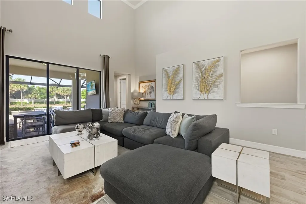 7209 Wilton Drive Naples FL 34109