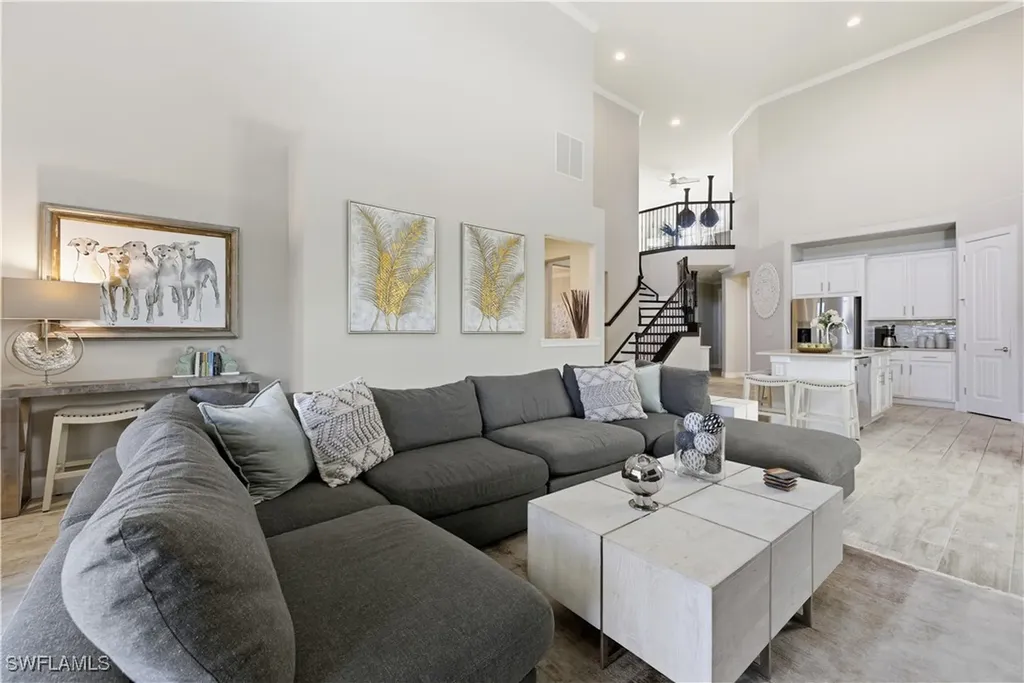 7209 Wilton Drive Naples FL 34109
