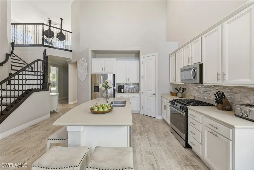 7209 Wilton Drive Naples FL 34109