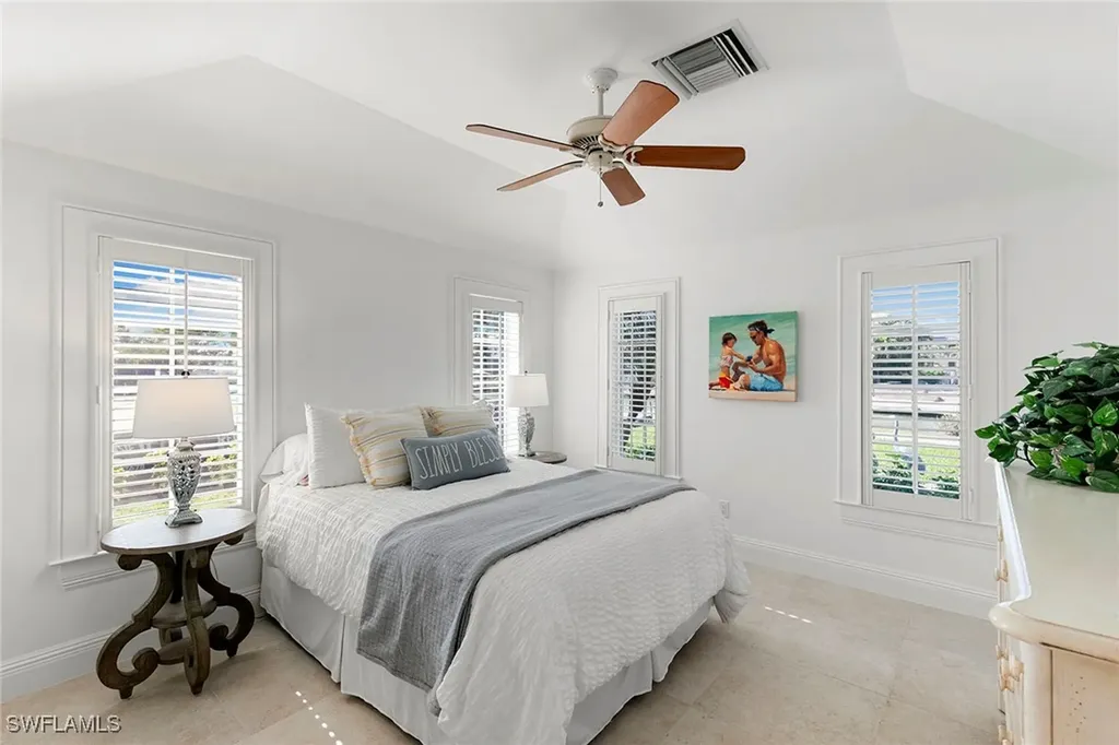 7 Glenview Manor Drive Fort Myers Beach FL 33931