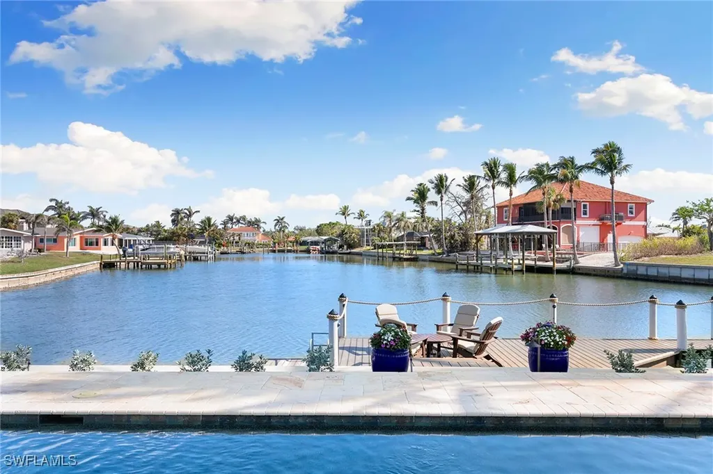 7 Glenview Manor Drive Fort Myers Beach FL 33931