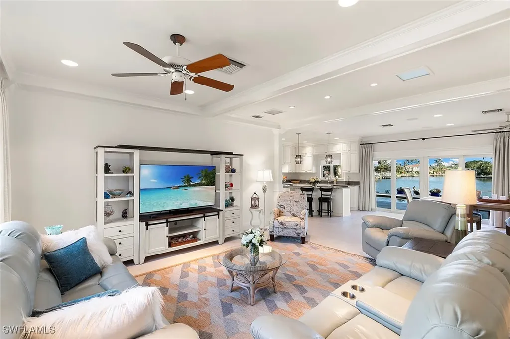 7 Glenview Manor Drive Fort Myers Beach FL 33931