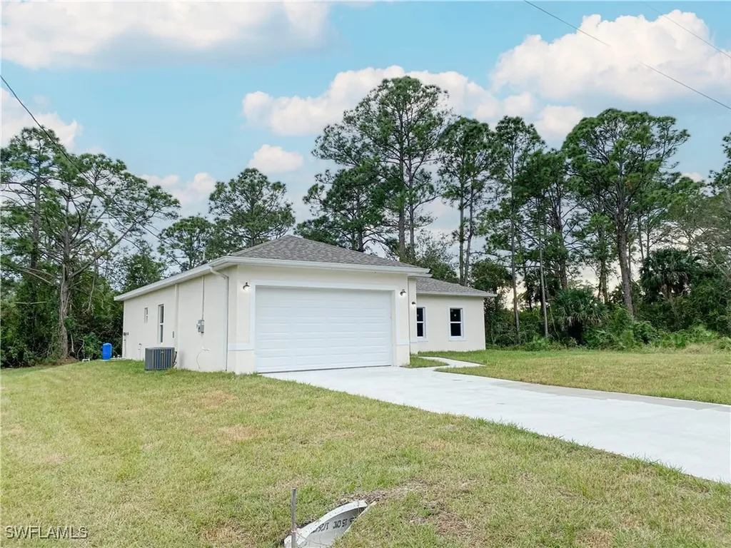 1024 Bagget Street E Lehigh Acres FL 33974