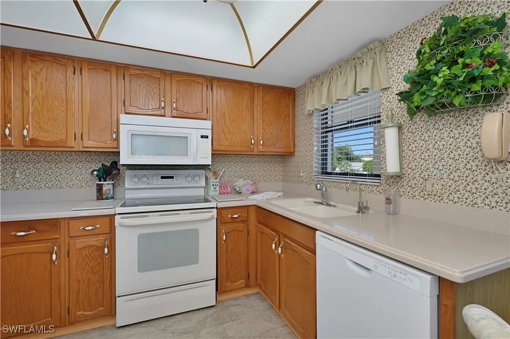 151 Quail Forest Boulevard Naples FL 34105