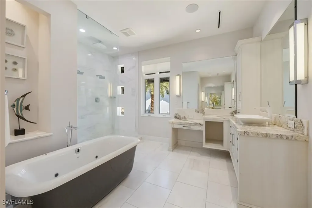 66 Southport Cove Bonita Springs FL 34134