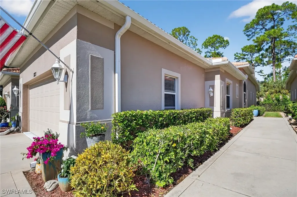 7871 Sanctuary Circle Naples FL 34104