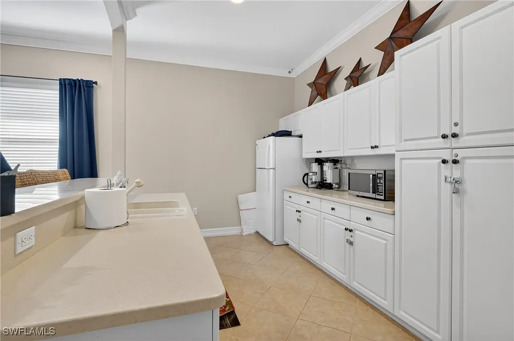 7871 Sanctuary Circle Naples FL 34104