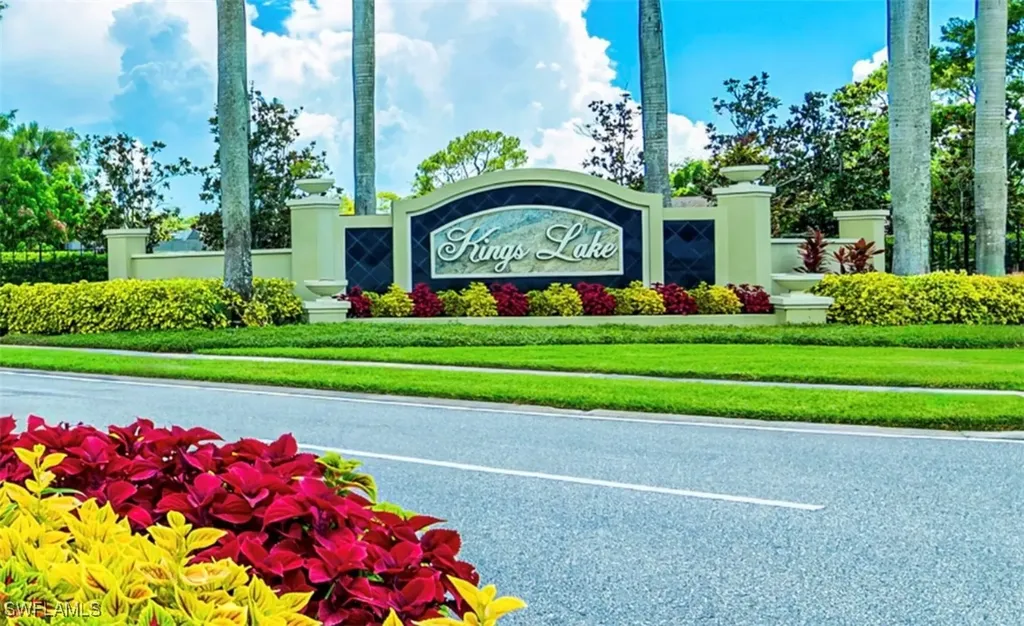 1765 Courtyard Way Naples FL 34112