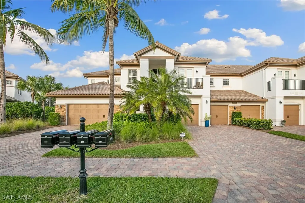 8081 Players Cove Drive Naples FL 34113