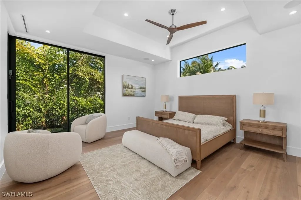 1800 Crayton Road Naples FL 34102