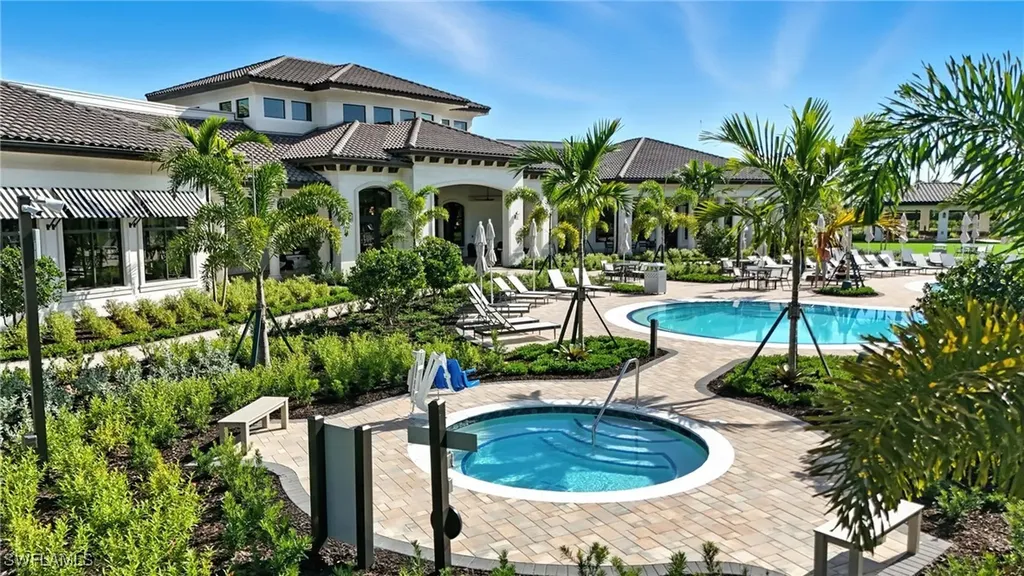 1870 Amador Court Naples FL 34120