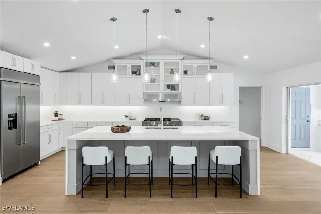 Naples FL, 12888 Valewood Drive