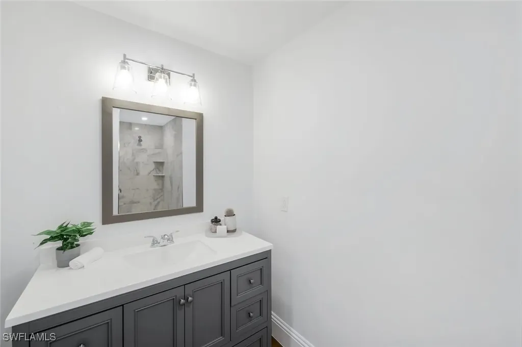 12888 Valewood Drive Naples FL 34119