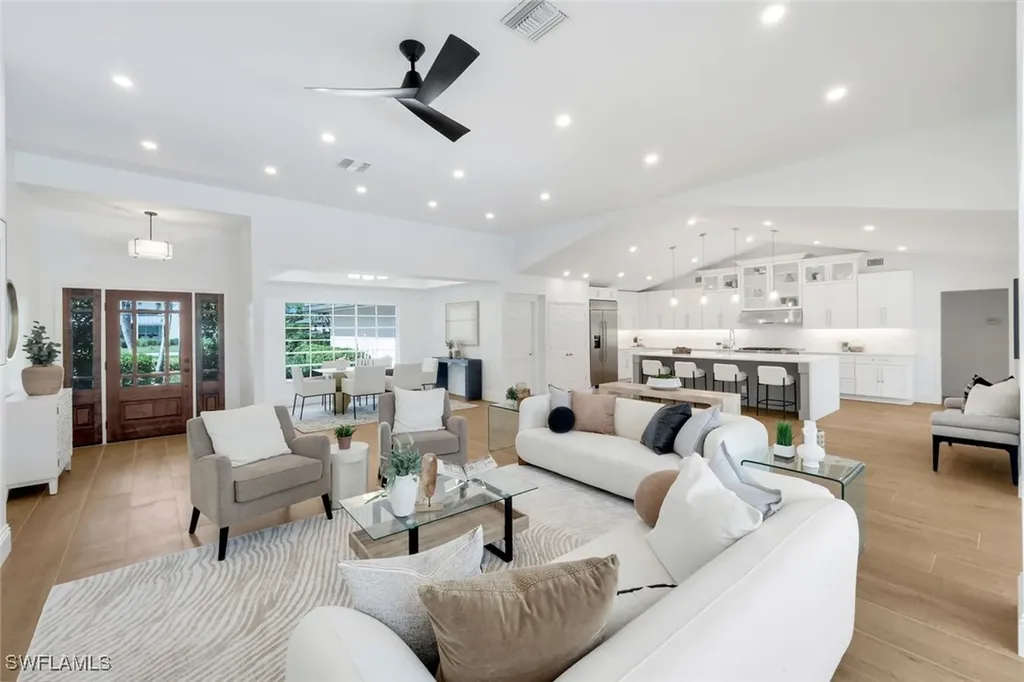 12888 Valewood Drive Naples FL 34119