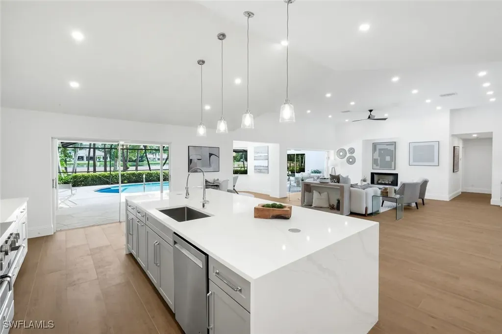 12888 Valewood Drive Naples FL 34119