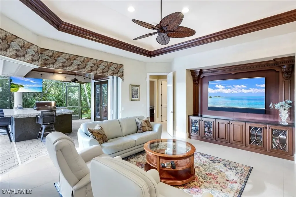 15295 Pembroke Point Naples FL 34110